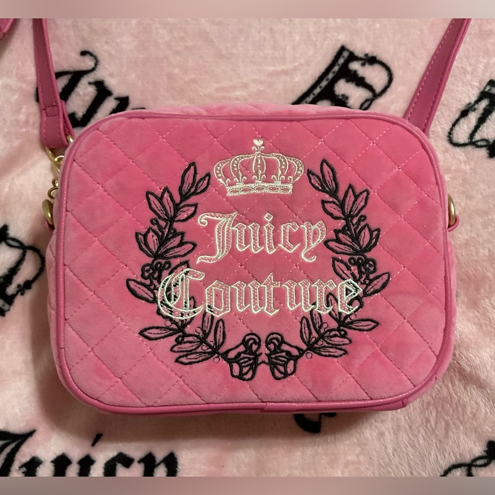 Juicy Couture Royal Couture Crossbody In Juicy Pink
